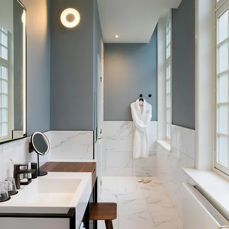 Sapphire House Antwerp, Autograph Collection By Marriott 5*